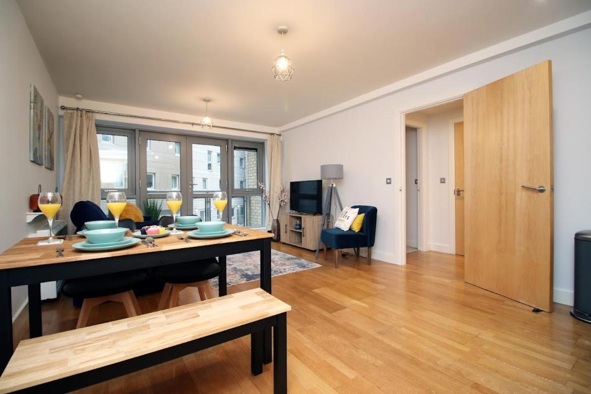 Bright 1Bedroom Apartment, Central Location With Balcony 布里斯托 外观 照片