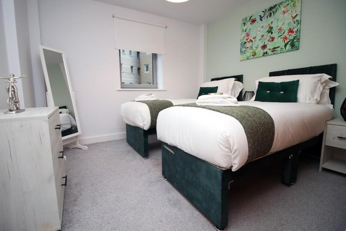 Bright 1Bedroom Apartment, Central Location With Balcony 布里斯托 外观 照片