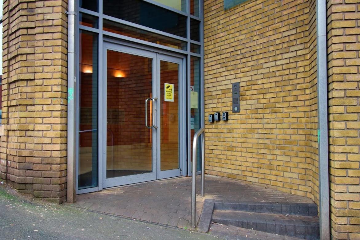 Hamilton Court 1Bedroom Apartment, Bright And Central Location With Balcony And Wi-Fi 布里斯托 外观 照片
